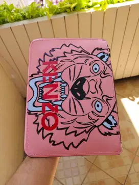 Kenzo Tiger A4 Clutch