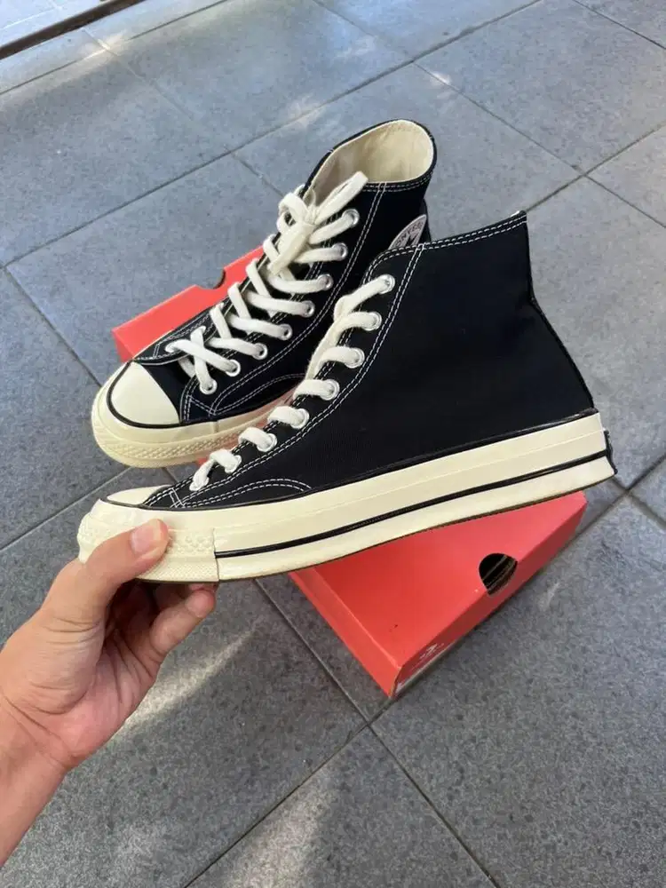 Sepatu Converse Chuk Taylor 70s