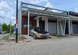 Kanopi baja ringan