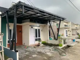 Kanopi baja ringan