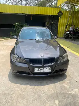 Jual mobil BMW 320i e90