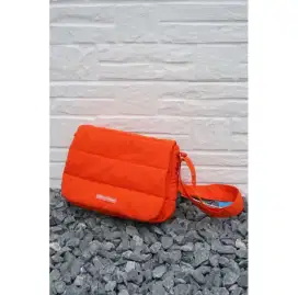 BTV Puffy Baru sling bag