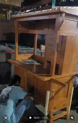 Dijual gerobak mie ayam kondisi seperti baru ukuran besar