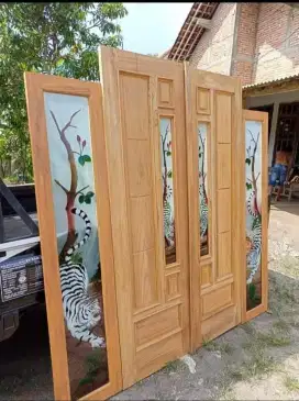 Pintu kusen bahan kayu jati  dan mahoni