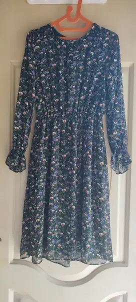 Dress Chiffon Hijau Bunga