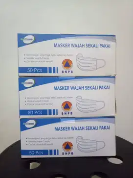 Masker Wajah 3 Lapis Isi 50pcs Per Box