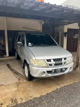 Isuzu Panther LV Turbo Th'2011 Silver Kondisi Layak Murmer Siap Pakai