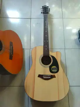 Gitar akustik warna coklat