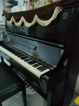 Piano Akustik YAMAHA U3H Upright