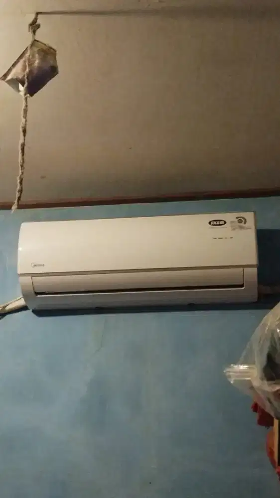 AC Midea 1pk Bekas like new