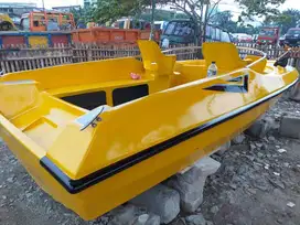 Speed Boat Penarik Banana Boat