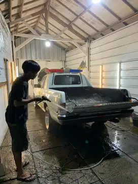Dicari tenaga kerja helper cuci mobil motor dan salon mobil