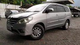 [OLXmobbi] Toyota Kijang Innova 2.0 G Bensin-MT 2015 Silver (BMK)