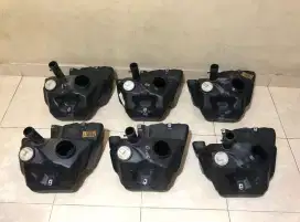 Tangki set original vespa matic s lx lxv 2vie 3vie iget 125cc 150cc