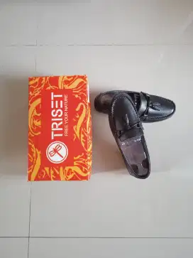 Jual SEPATU TRISET WANITA 38