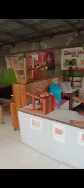 Dibutuhkan penjaga kios fried chicken dan jajanan