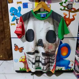 Kaos adidas Day Of The Dead TEE colourful bloking original second