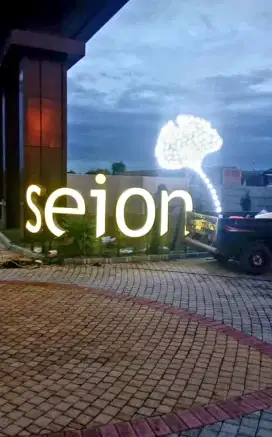 Maneki Neon. Outdoor dan Indoor Lettersign. Huruf Timbul. Neon Box