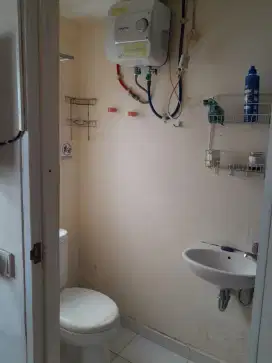 Dijual Rugi kamar apartment Aeropolis Full Furnished.