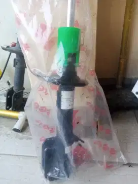 Shock Ertiga kanan