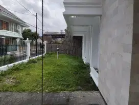Hitung Tanah Luas 677 m2 Area Perumahan Dieng Dkt Kampus UNMER Malang