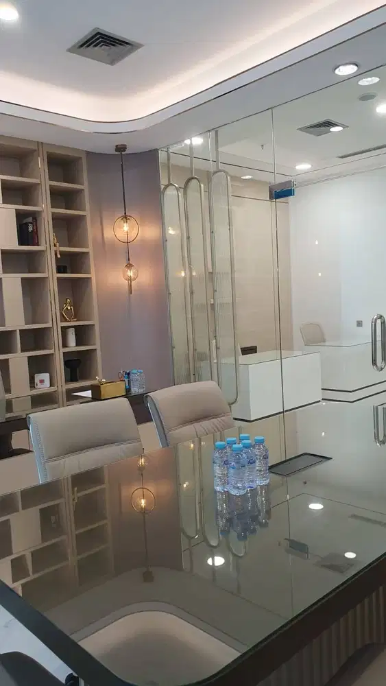 Dijual Ciputra World Office