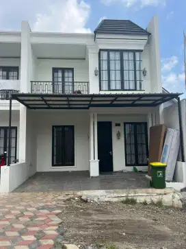 Cluster 2 lantai clasik BINTARO