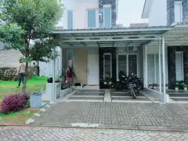 Kanopi baja ringan