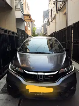 Honda Jazz 2019 Bensin Super Terawat KM Rendah