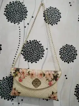 Tas anyaman cantik