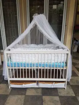 Box baby crib kayu uk 120 x 70cm preloved