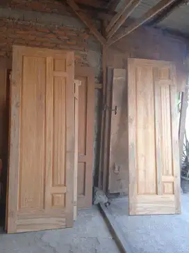 Pintu jati perhutani