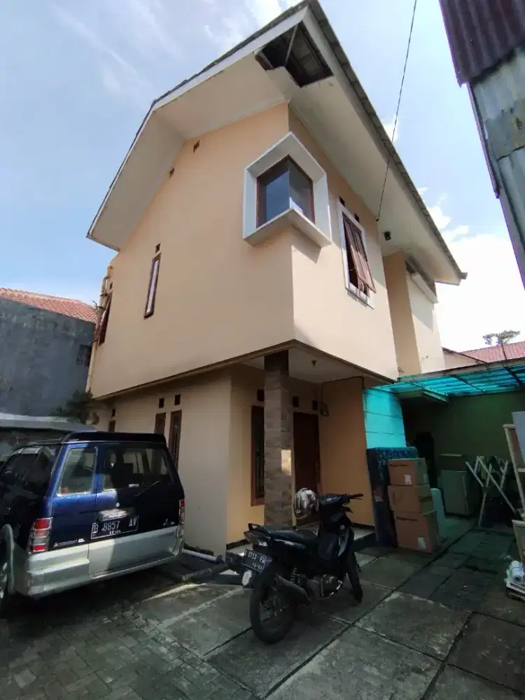 Rumah dijual di Margaluyu barat buah batu dekat tol buah batu