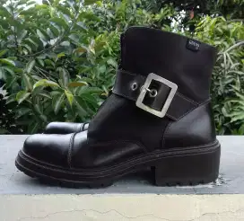 Sepatu GUESS boot kulit Original