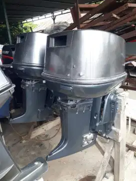 2 unit mesin tempel YAMAHA outboard 115pk 2T