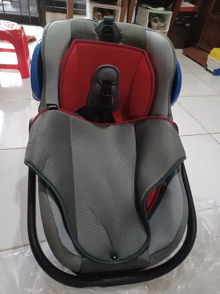 Car Seat merek BabyDoes