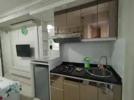 Sewa bulanan Apartemen Bassura City studio furnished