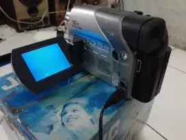 Handycam JVC HR-D53AG