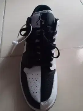 Nike Air Jordan 1, Low split Black white, Size 43