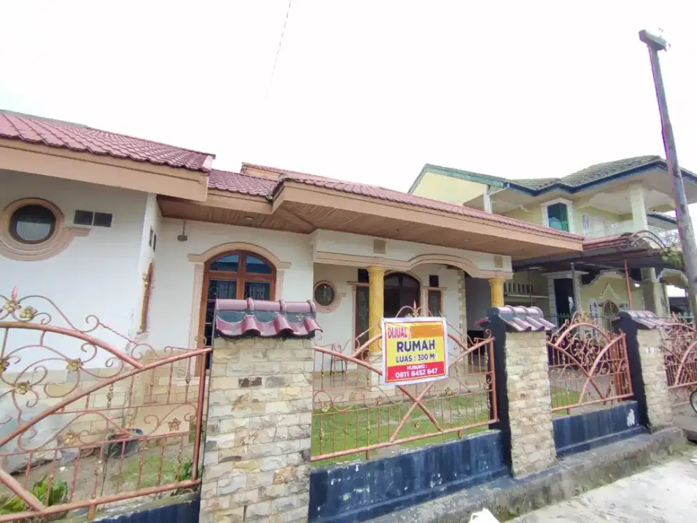 Dijual/disewakan Rumah dua lantai