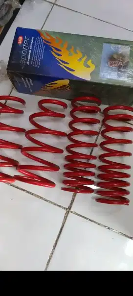 Per keong lowering kit recing ceper buat mobil Innova merk apm kaisi