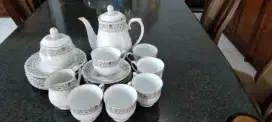 Tea set. Keramik lengkap