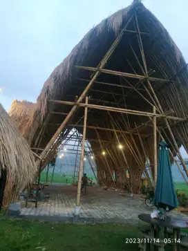 Asisten Rumah Produksi Gazebo Bambu