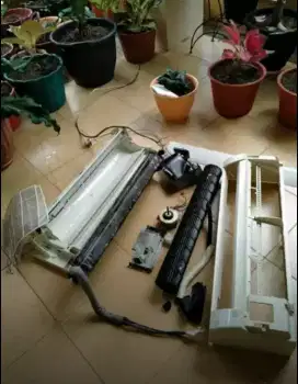bongkar pasang ac servis AC jual beli tukar tambah dll bergaransi