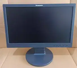 Monitor Lenovo 19 inch wide