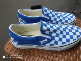 Jual swpatu vans original size 38 vietnam bisa byr d tempat