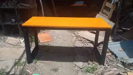Meja kantor, meja komputer panjang 140cm kaki kotak
