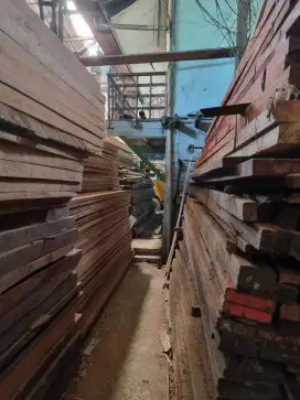 Agen kayu jakarta lengkap segala macam jenis kayu.