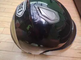 Helm DYR lecet pemakaian.