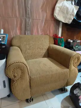 Sofa coklat cream  single